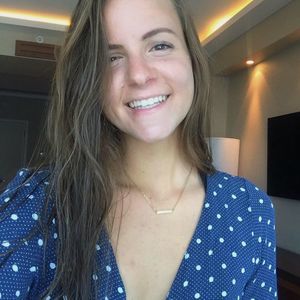 Meet your Posher, Isabel